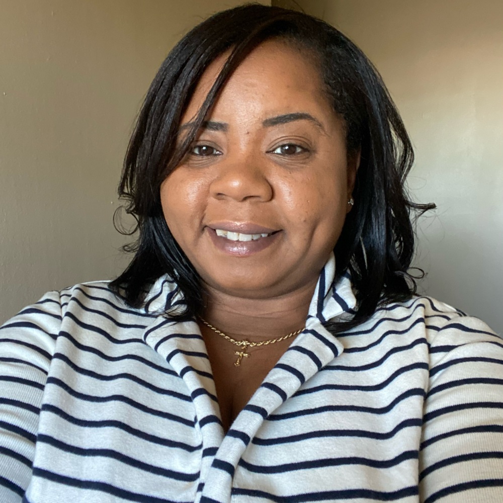 Meet your Posher, Antionette
